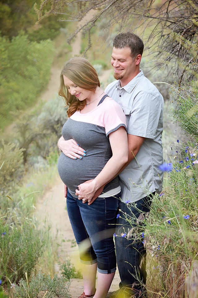 Boise Idaho Maternity Photographer | Kim Starkey Photography | www.kimstarkeyphotography.com